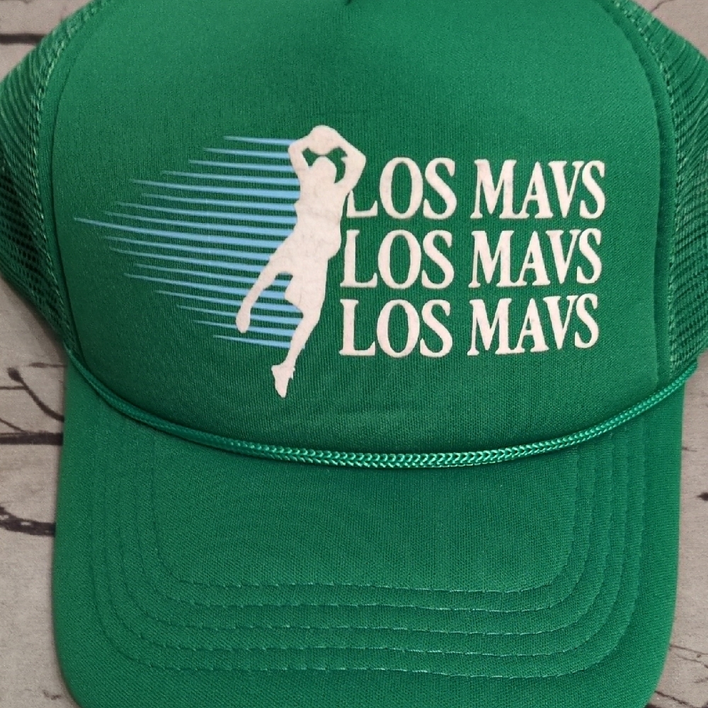 Los Mavs Green Trucker Hat